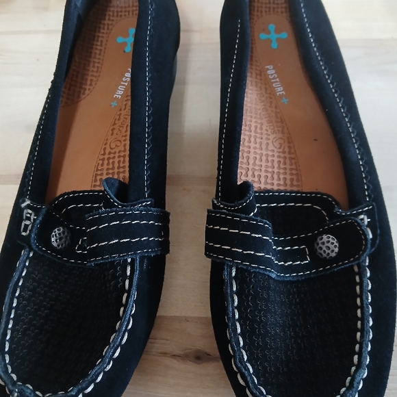 Baretraps Women's Oakes Loafer Style Slip Ons Size 9.5 M Comfort Casual Career - Picture 4 of 6